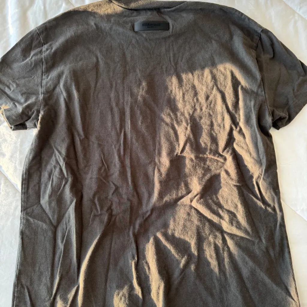 Essentials Tee Shirt Charcoal - Image 2