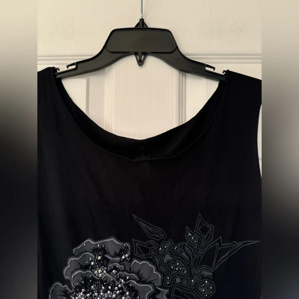 Key Closet Flowers Swarovski Studded Women’s Black Tank Top Size Small - Image 4