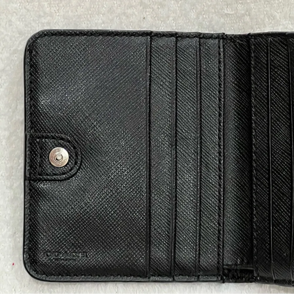 Coach Black Darcy Bow Small Wallet F51671 - Image 6