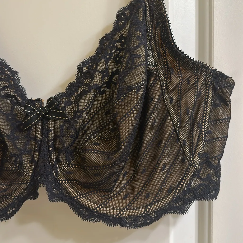 Chantelle Rive Gauche Full Coverage Unlined Bra 36DDD Black - Image 5