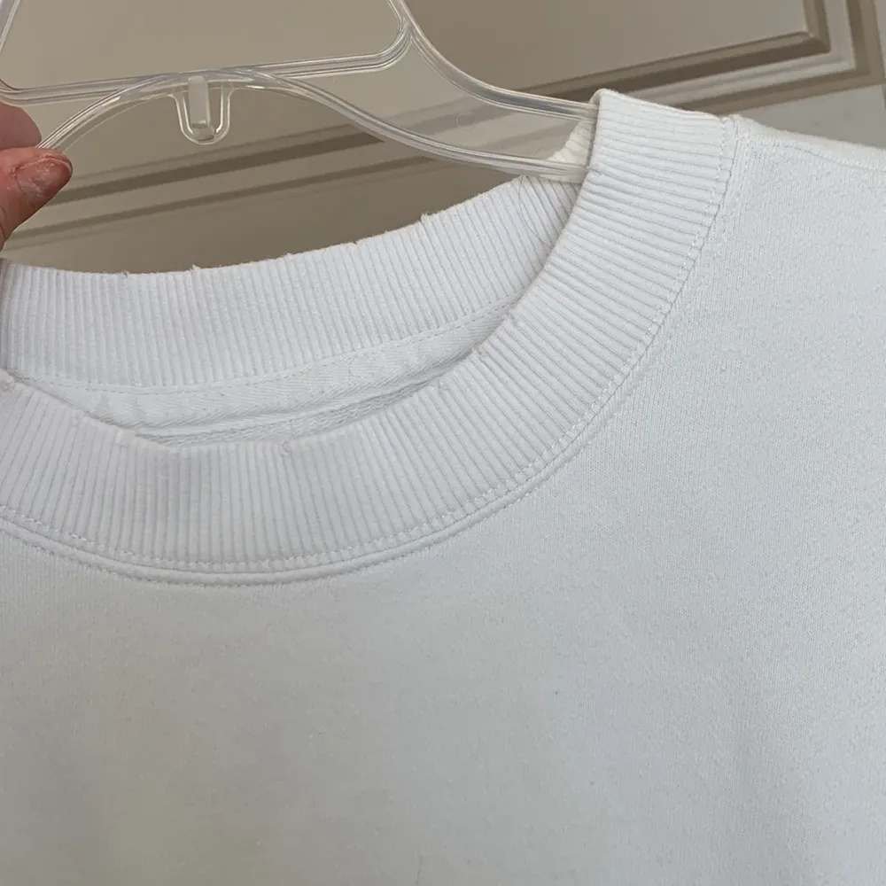 AERIE WHITE CREW SWEATSHIRT OVERSIZED LARGE - Image 4