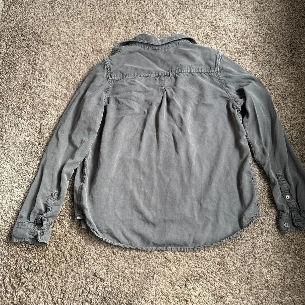 Natural Reflections Grey Button Down Long Sleeve Shirt Front Pockets size medium - Image 6