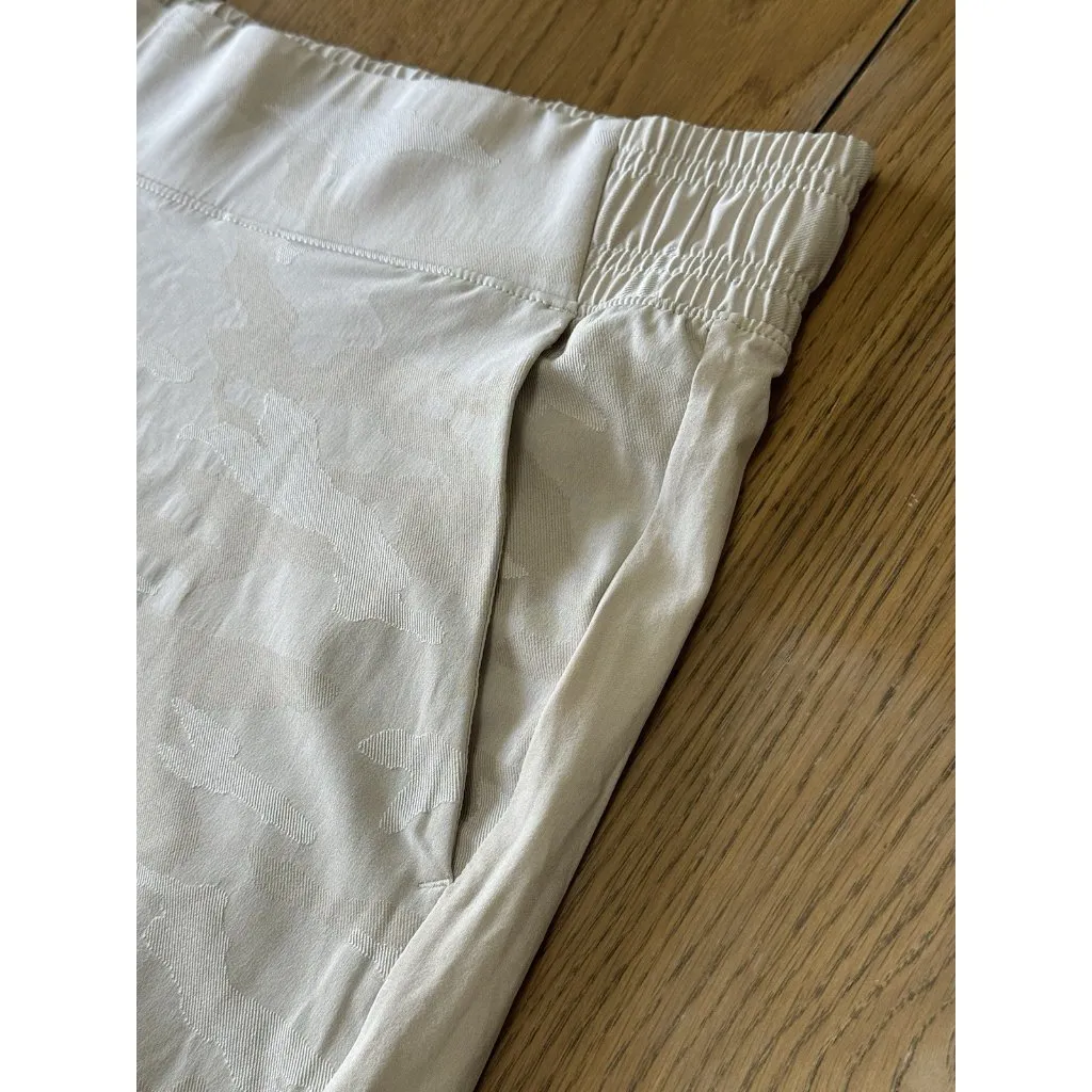 Athleta Tall Brooklyn Beige Camo Jogger Athletic Pants‎ Women Size 20 Athleisure - Image 5