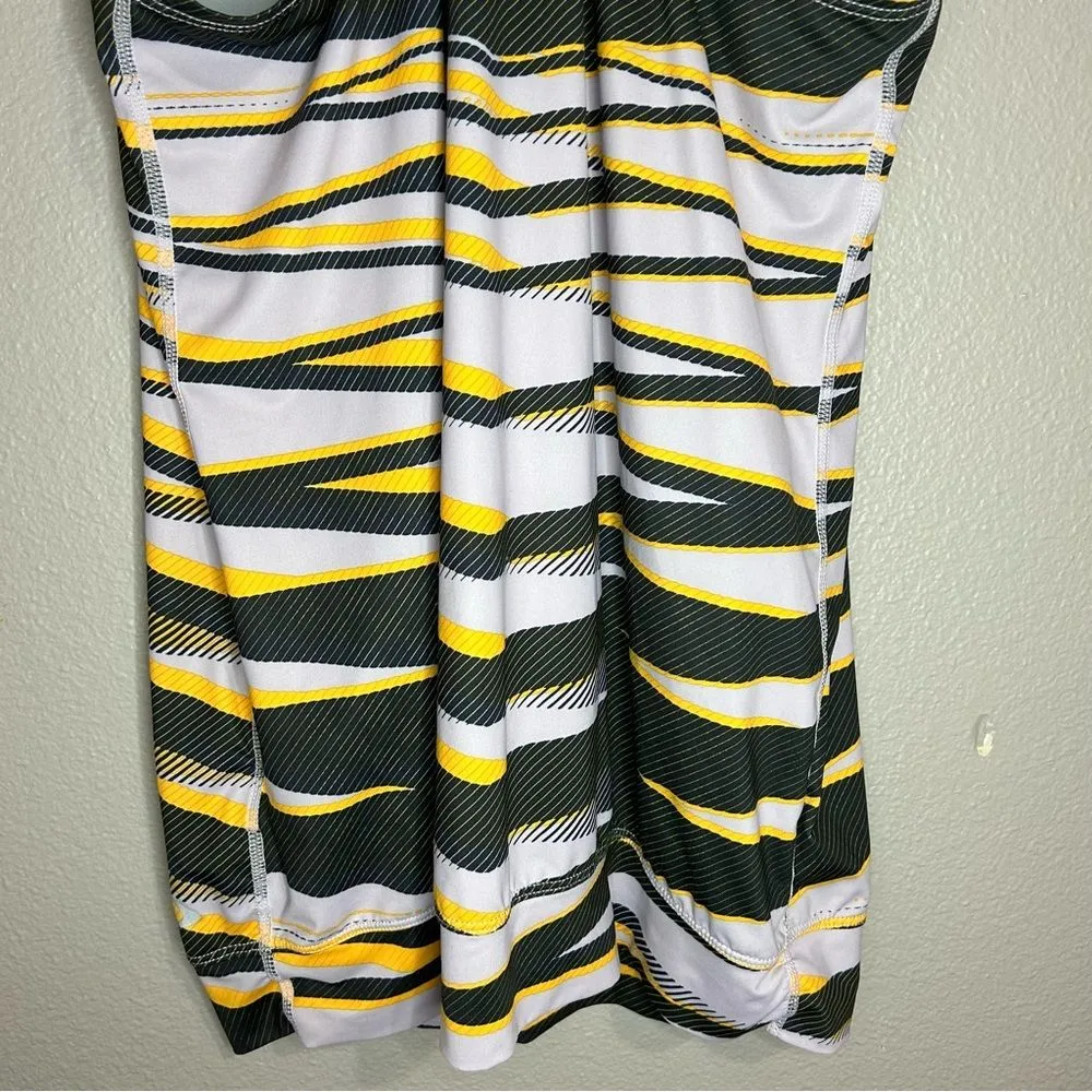 Oakley printed athletic tank top with built in sport bra women’s size small - Image 8