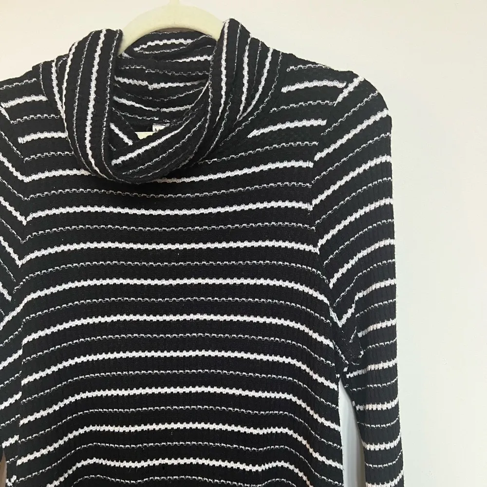 We The Free (Free People) Knit Thermal Cowl Top - Image 4
