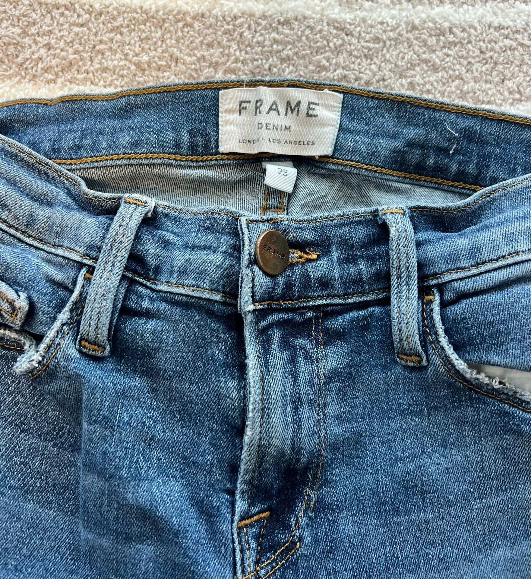 Jeans - Image 2