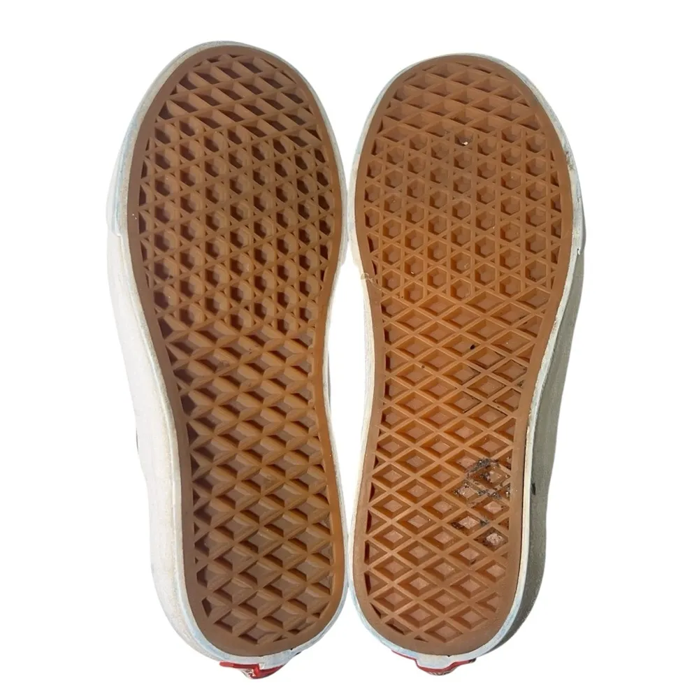 Vans Black Slip-On Sneakers with White Sole Size Mens 5 Womens 6.5 - Image 3