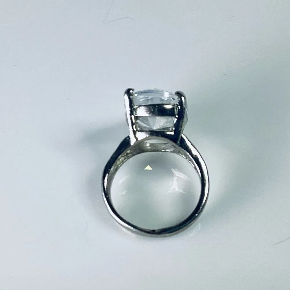 Oval Crystal Solitaire Ring Silver - Image 5