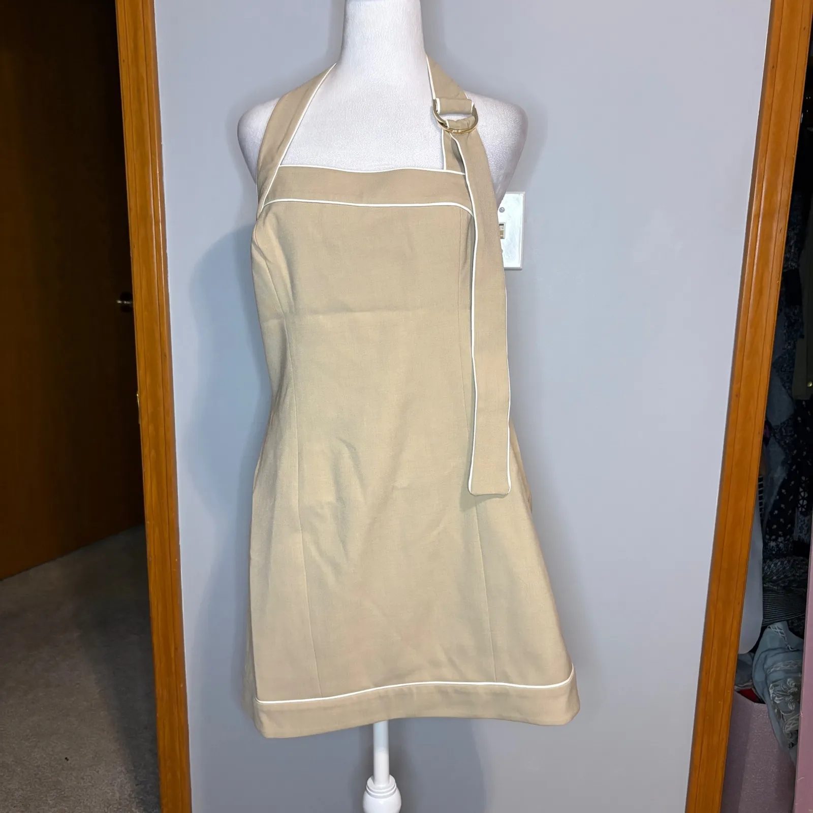 NEW SIGNIFICANT OTHER Abrielle mini dress Anthropologie Sand Halter Neck Tan Size 10 - Image 3