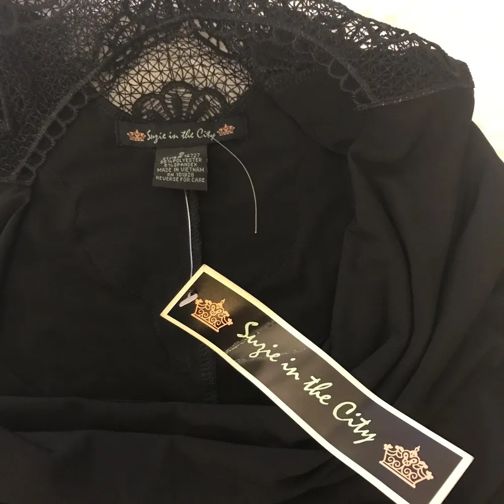 🌺 3/$20 SALE NWT Black Dressy Cowl Neck Lacy Top - Image 6