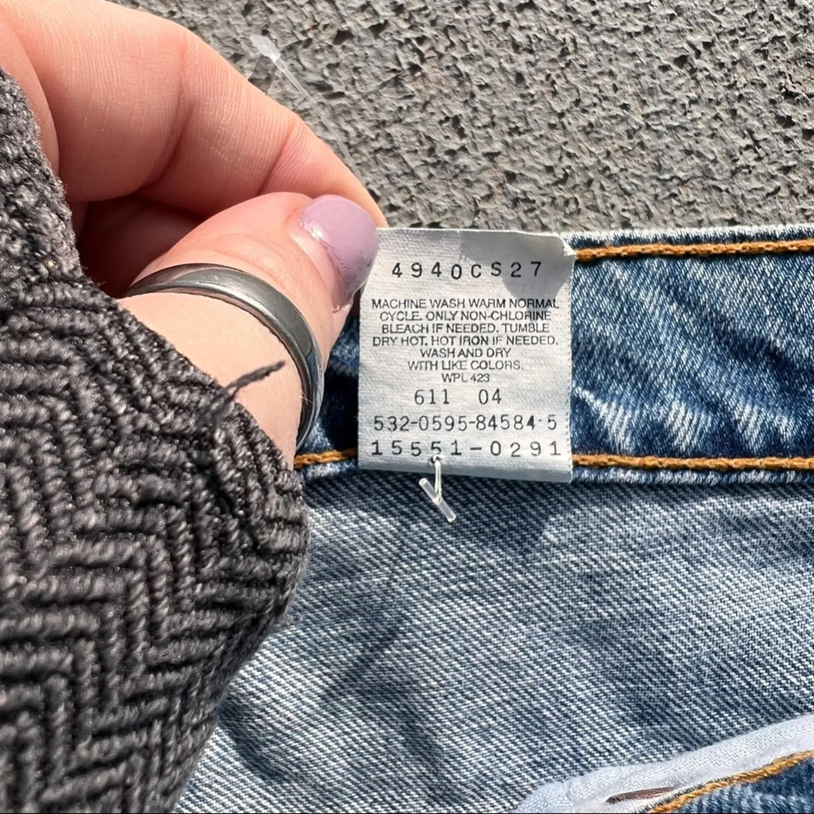 Vintage Ladies Levis 551 relaxed fit taper leg mom jeans Deadstock 14 SHORT - Image 5