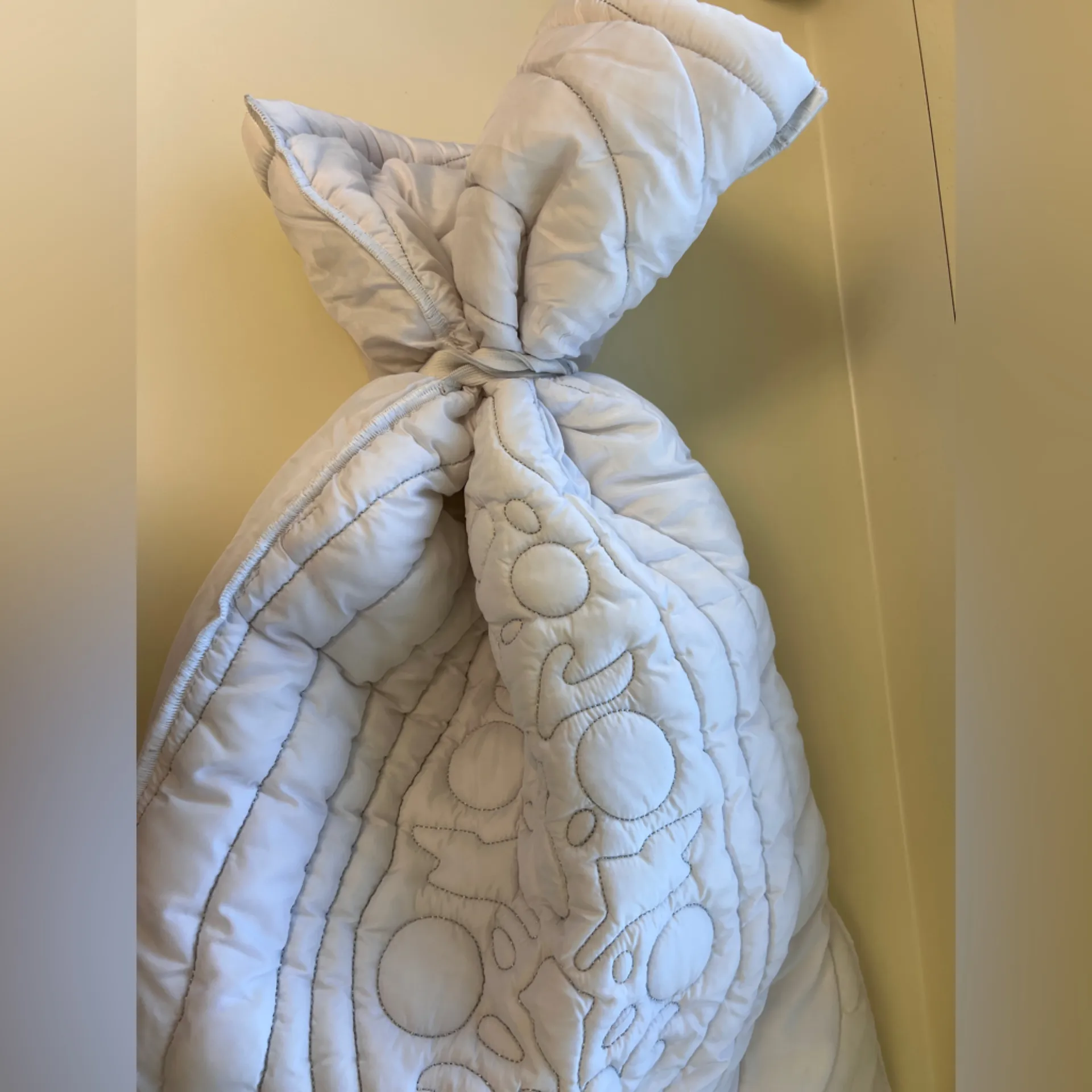 Free People FP One Quilted Gift Bag Sac White - Image 3