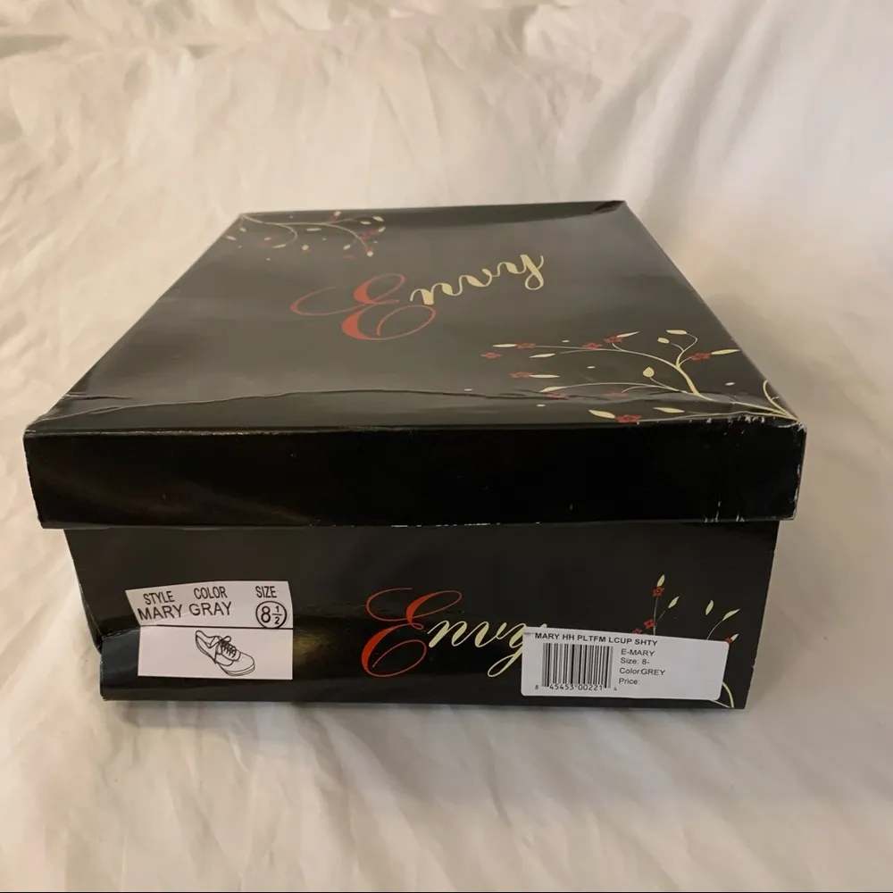 Envy NWT  Mary Heeled Suede Booties - Image 3