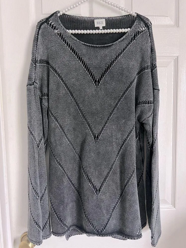 BKE  Buckle acid Washed Chevron Sweater large tunic - Image 5
