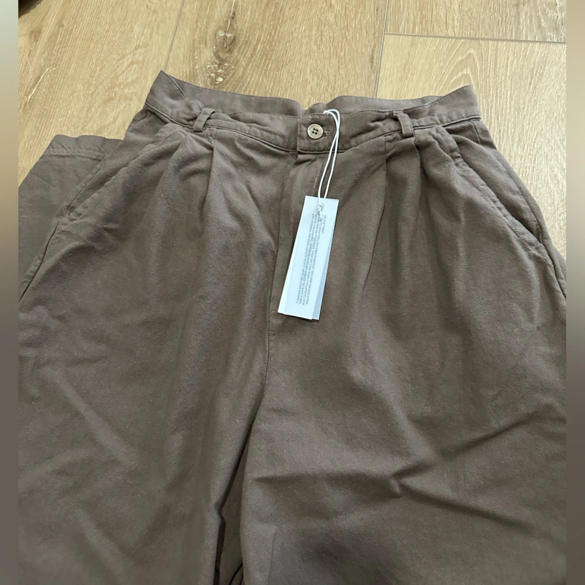 $208 NEW with tags!  Stateside Women's Linen Wide Leg Trousers - Twig - Small - Image 10