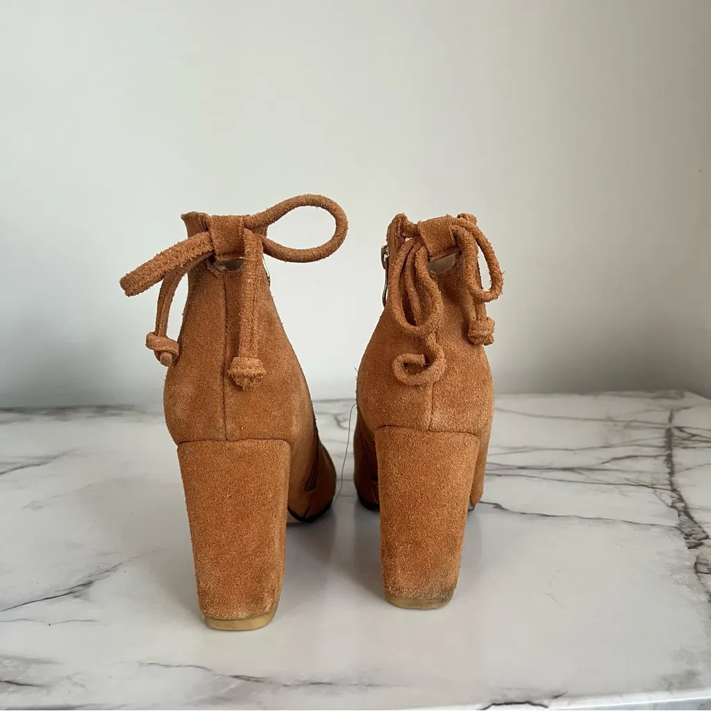 Faux Suede Pointed Toe Heeled Booties Size 7 Tan - Image 4