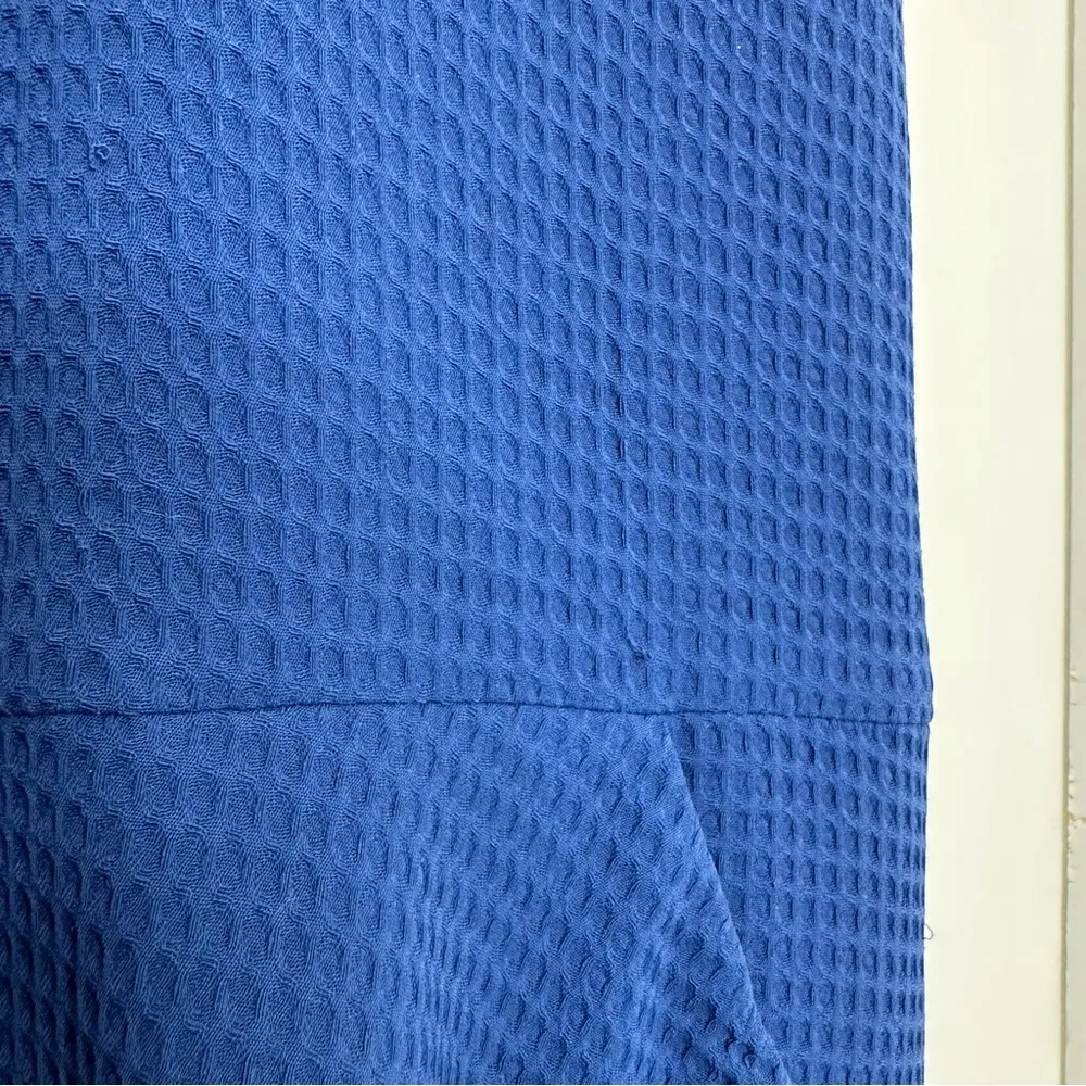 BB Dakota Waffle Knit Textured V-Neck Sleeveless Dress in Indigo Blue - Medium - Image 9