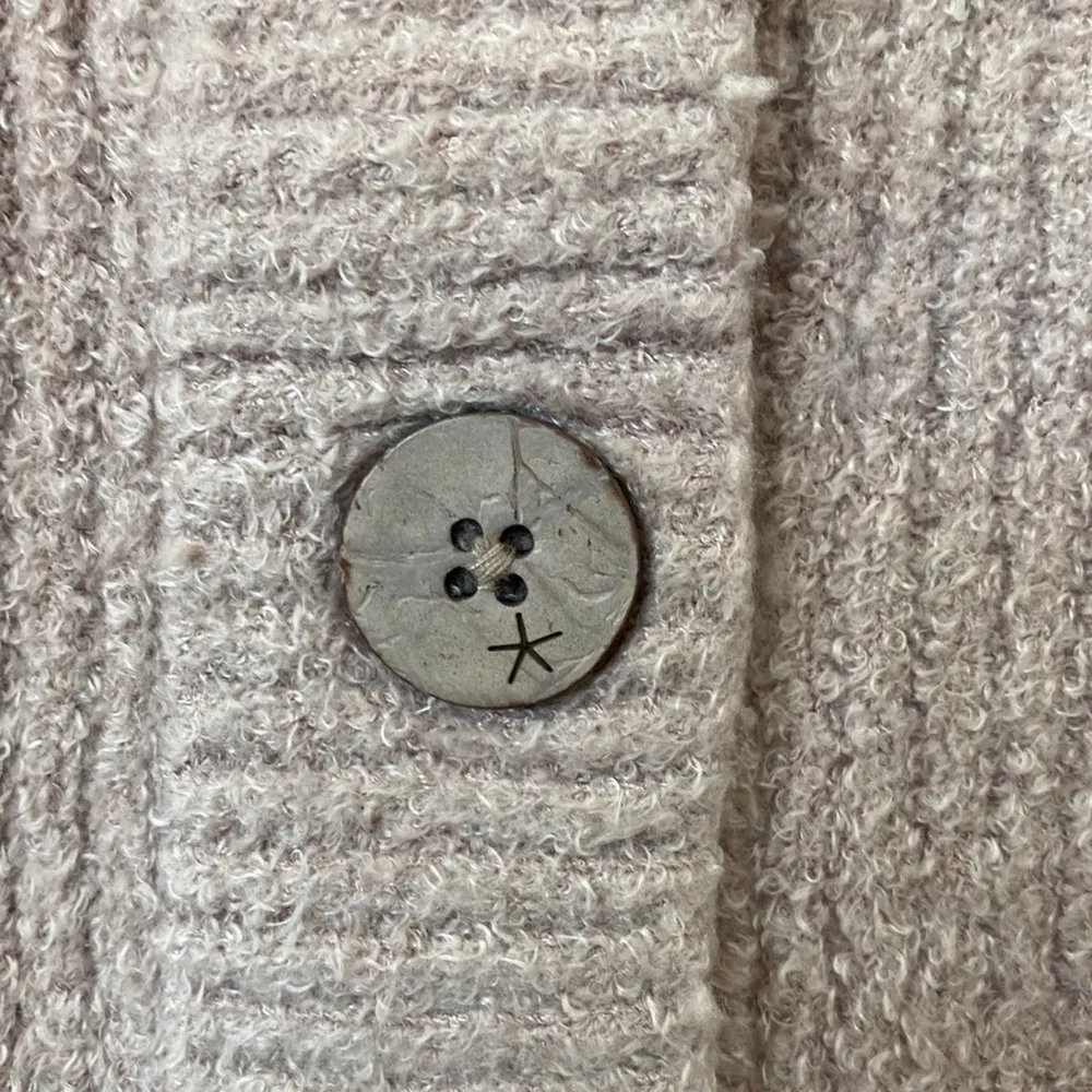 Barefoot Dreams Light Pink Button Front Cardigan Size: M - Image 5