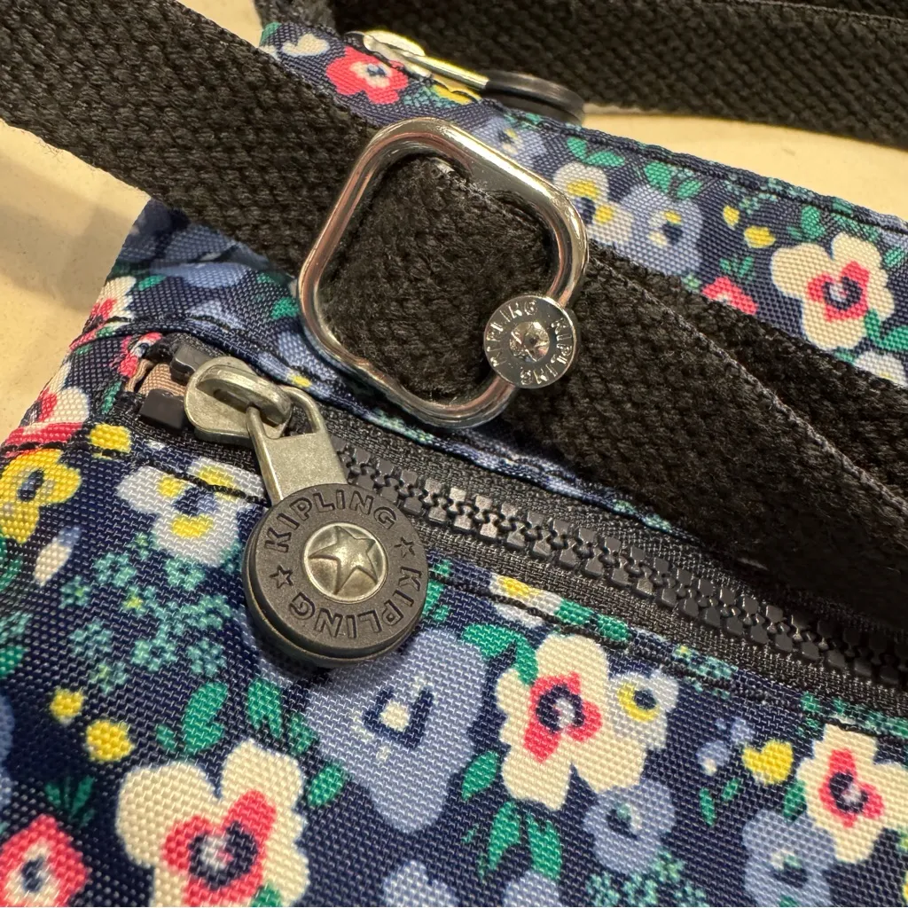 Kipling Keiko Bustling Petals Floral Print Crossbody Bag - Image 5