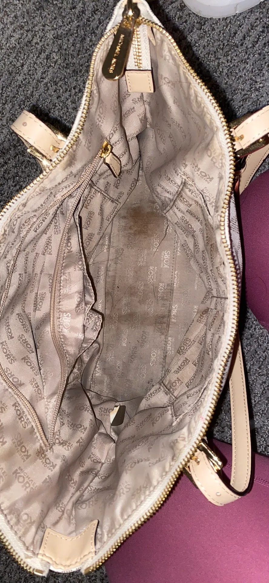 Michael Kors Michael Lord Purse And Wallet  - Image 7