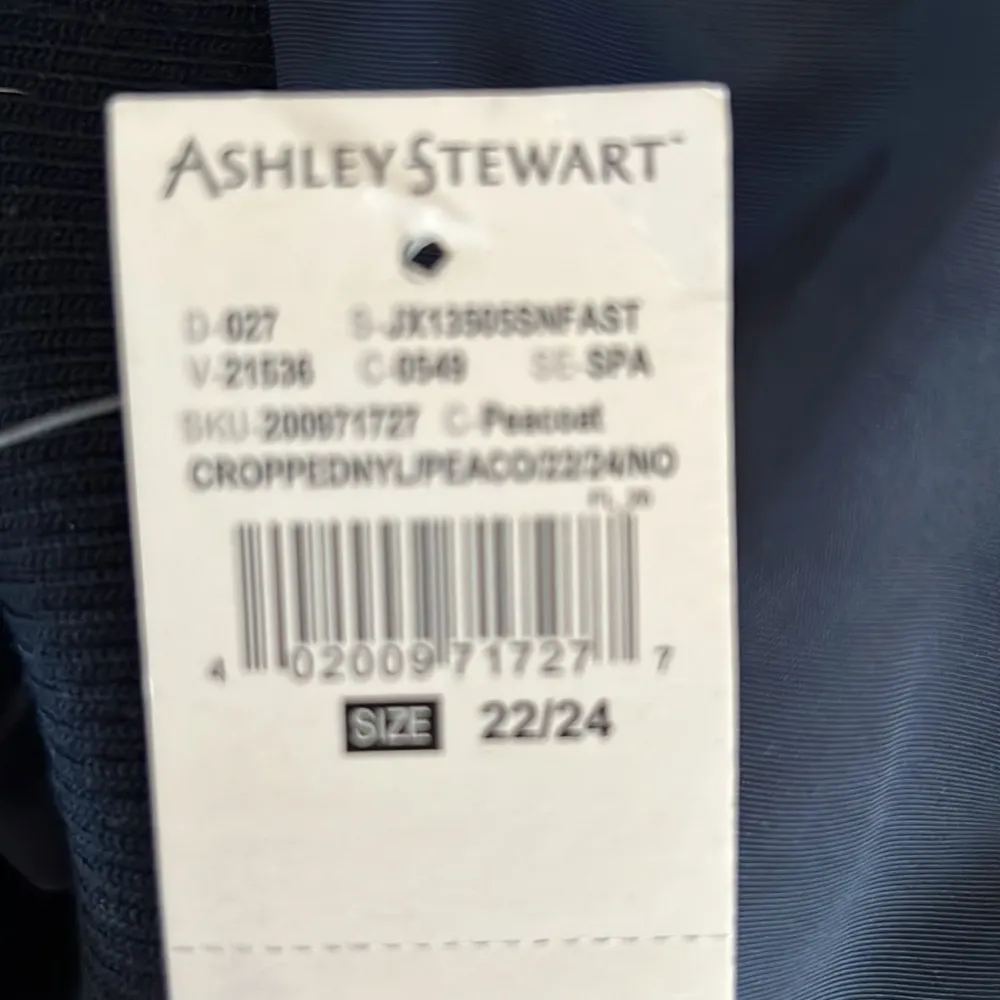 Ashley Stewart Cropped Bomber Style Jacket, Brand New size 22/24 - Navy - Image 6