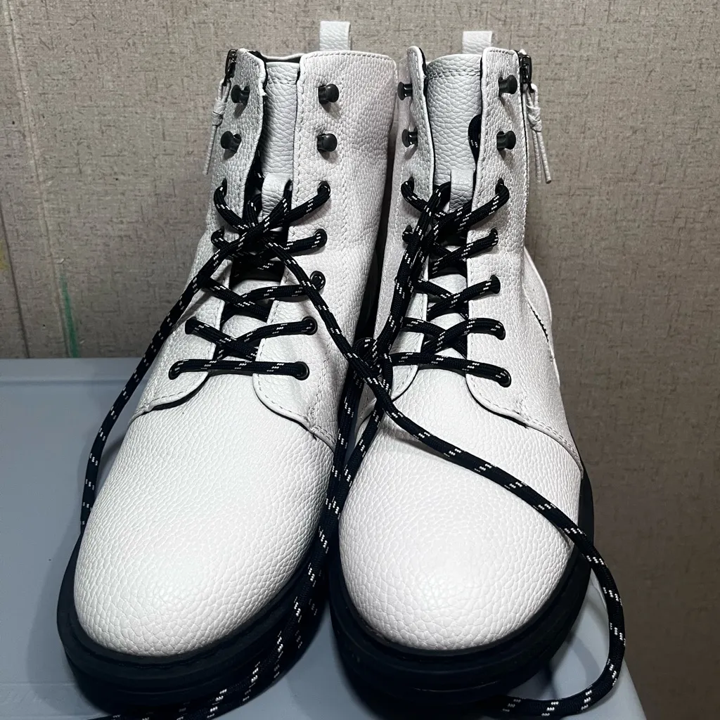 BareTraps Ivory Combat Boots with Black Accents - Image 4