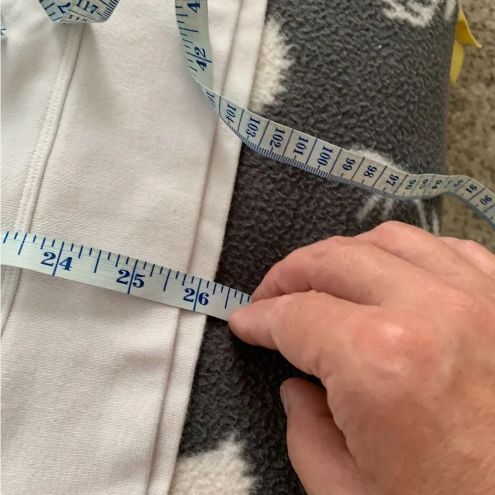 Lululemon white perfectly oversized crew neck size 6 - Image 5