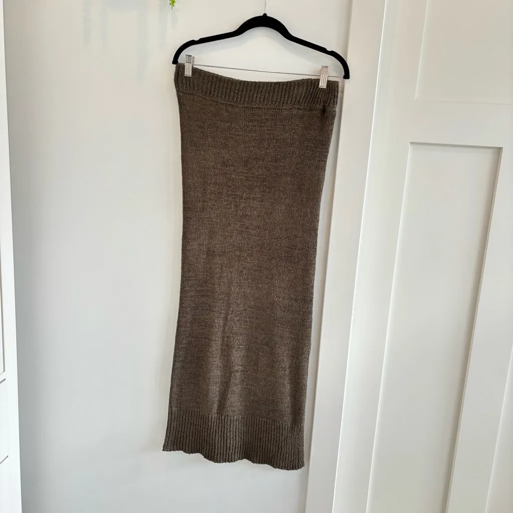 The Nines Boutique Olive Green Chunky Knit Midi Skirt Side Slit Women's Size M/L Size M - Image 2