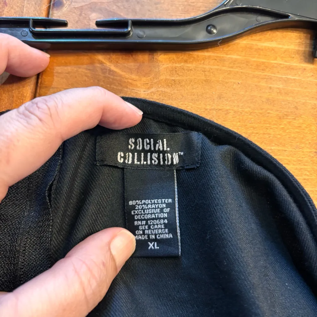 Social Collision womens tiered lace grunge goth alt skirt black XL - Image 5