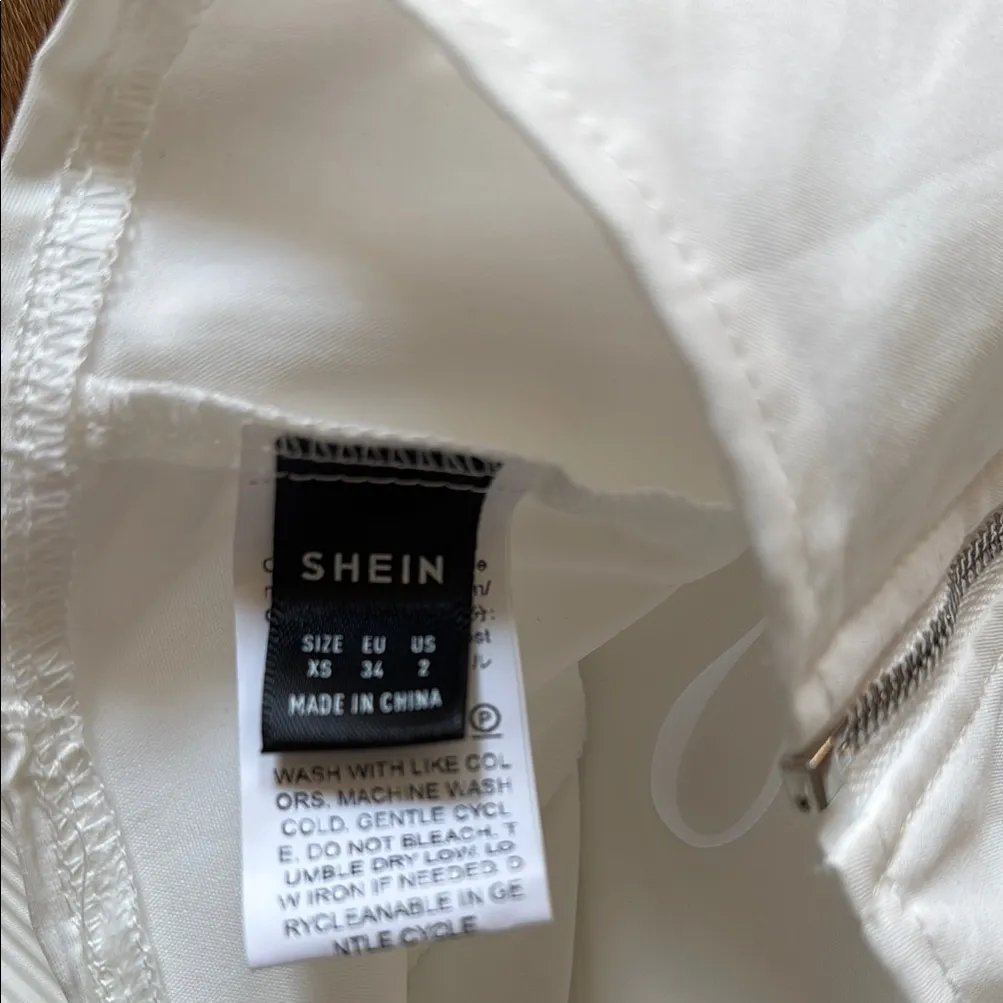 Chic Strapless White Top - Image 4