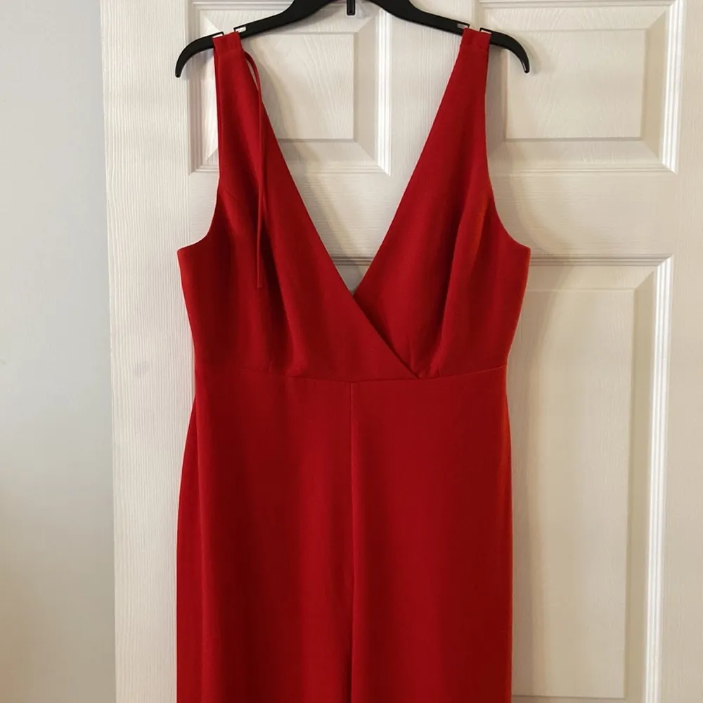 WAYF JUMPSUIT SIZE XL INSEAM 30” BUST 40” COLOR RED SO BEAUTIFUL BRAND NEW - Image 2