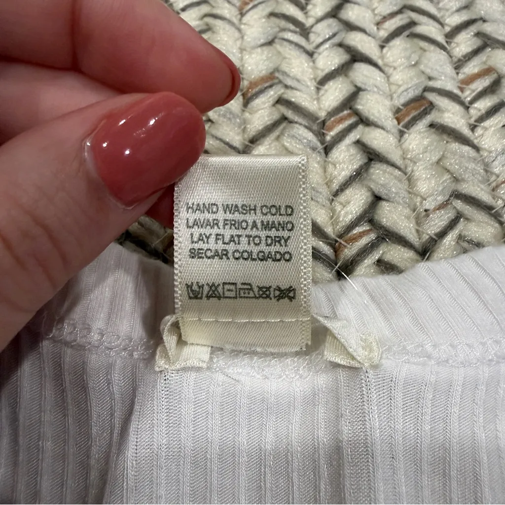 Bozzolo White High Neck Ribbed Cropped Tank Top - Image 4