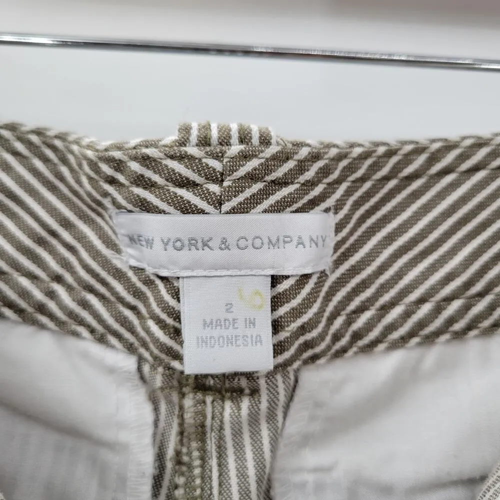 New York & Company Womens Shorts 2 Green White Striped Mid Rise Pockets Stretch - Image 12