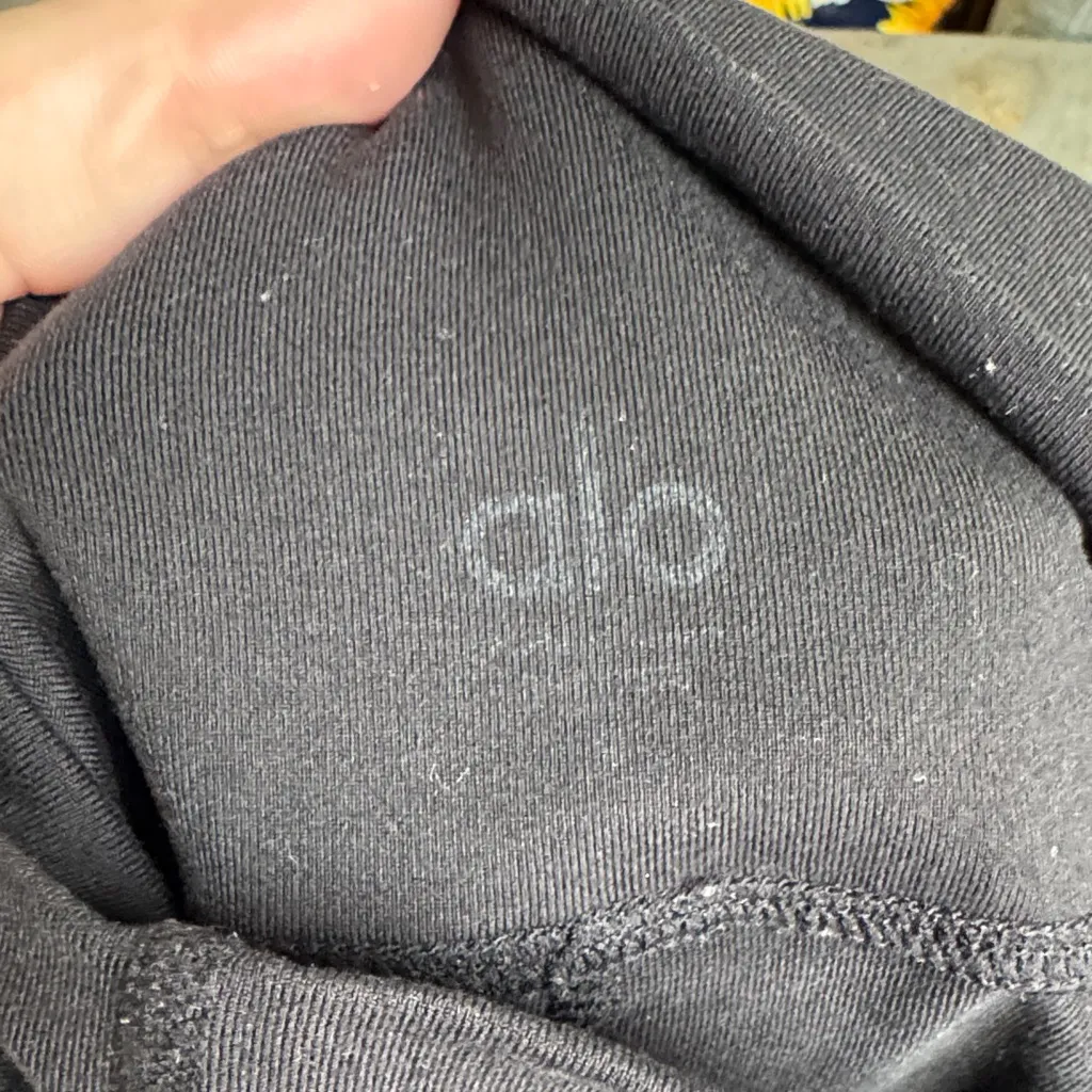 ALO Yoga Black Leggings - Image 4