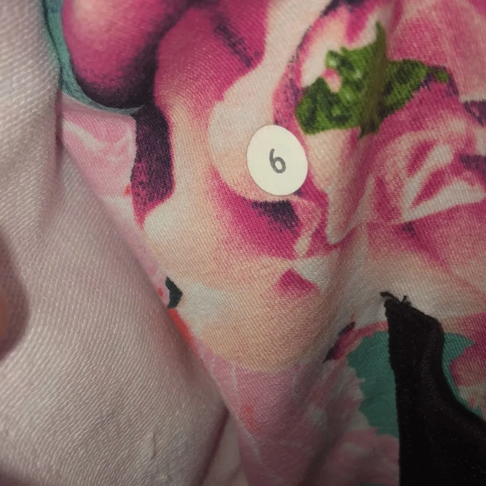 Lululemon Lululemon Hold Your Om Hoodie
Secret Garden / Black size 6 floral top - Image 14