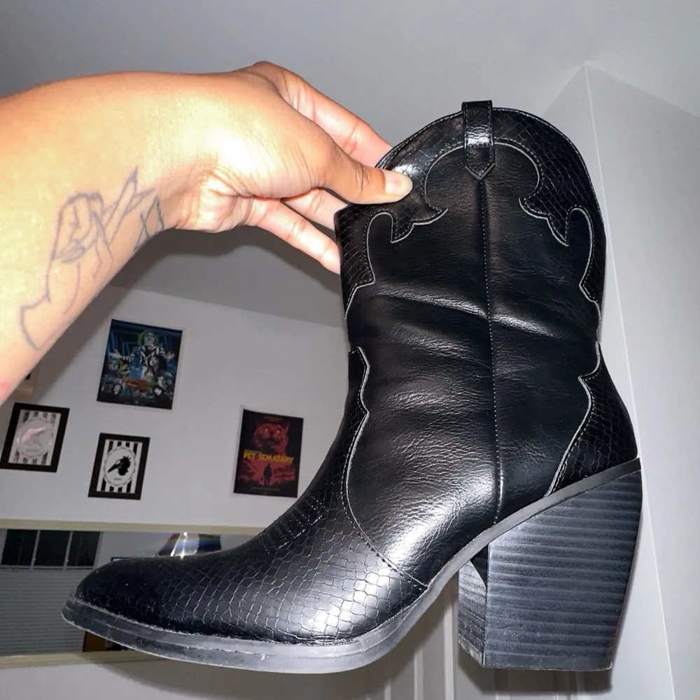 mix no. 6 On up, cowboy boots / booties black - Image 3