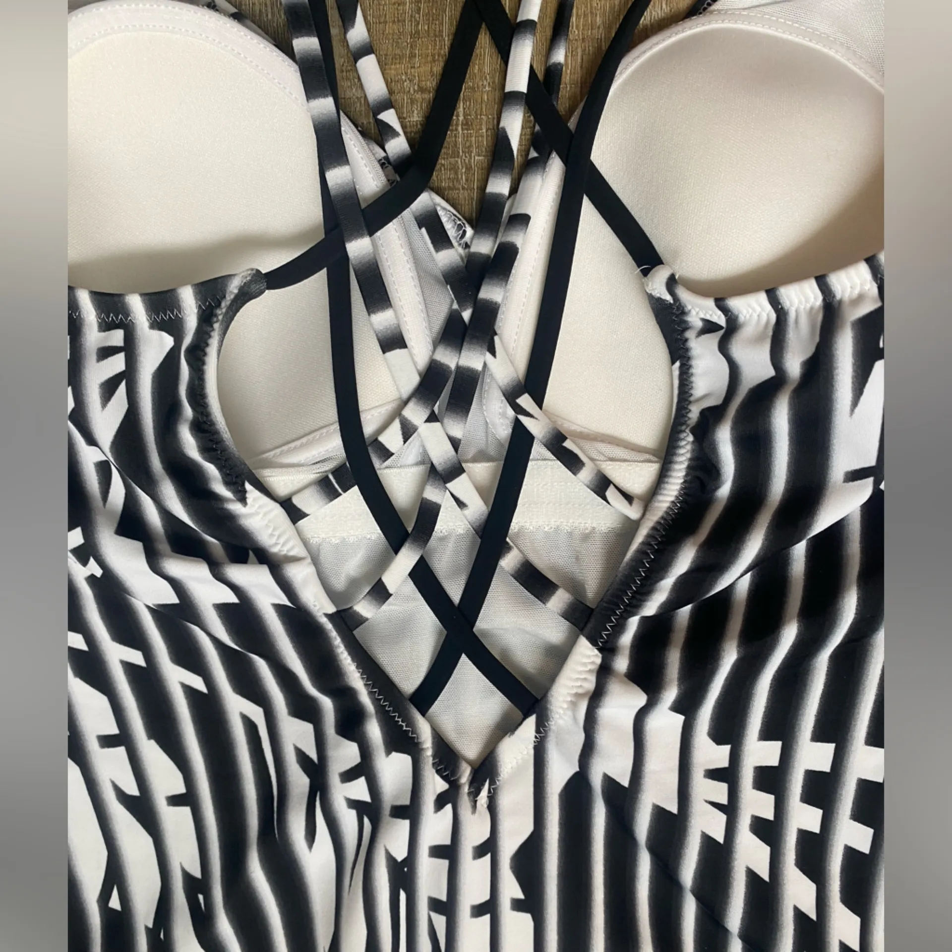 NWT Profile by Gottex Bamboo V-Neck One Piece Swimsuit Size 12 Black White - Image 11