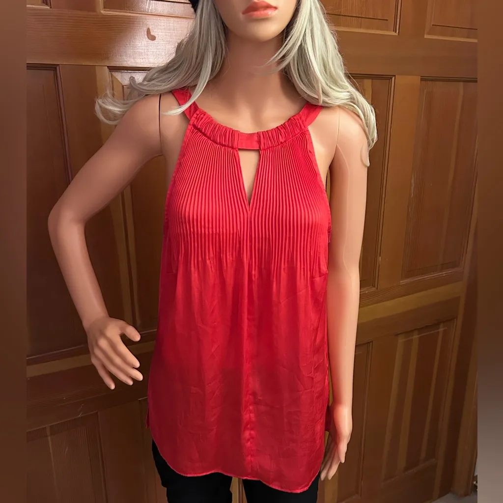 Laundry by Shelli Segal Red Halter Blouse. - Image 9