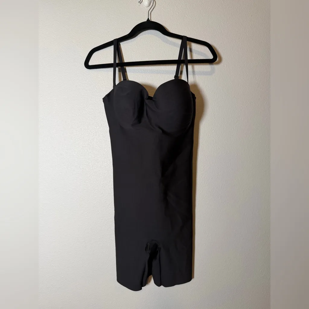 SKIMS BODY ZONED UNDERWIRE MID THIGH BODYSUIT- ONYX NWT xl - Image 4