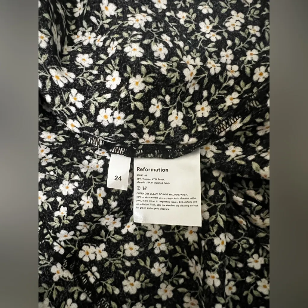 Reformation floral skirt SIZE 24 - Image 4