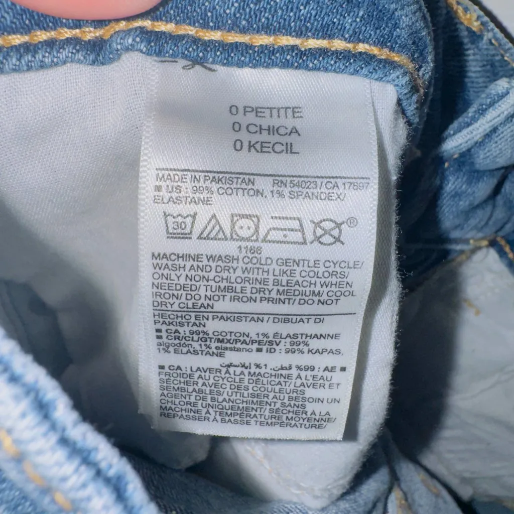 Old Navy Women's Size 0 Petite OG Straight High Rise Distressed Jeans - Image 6