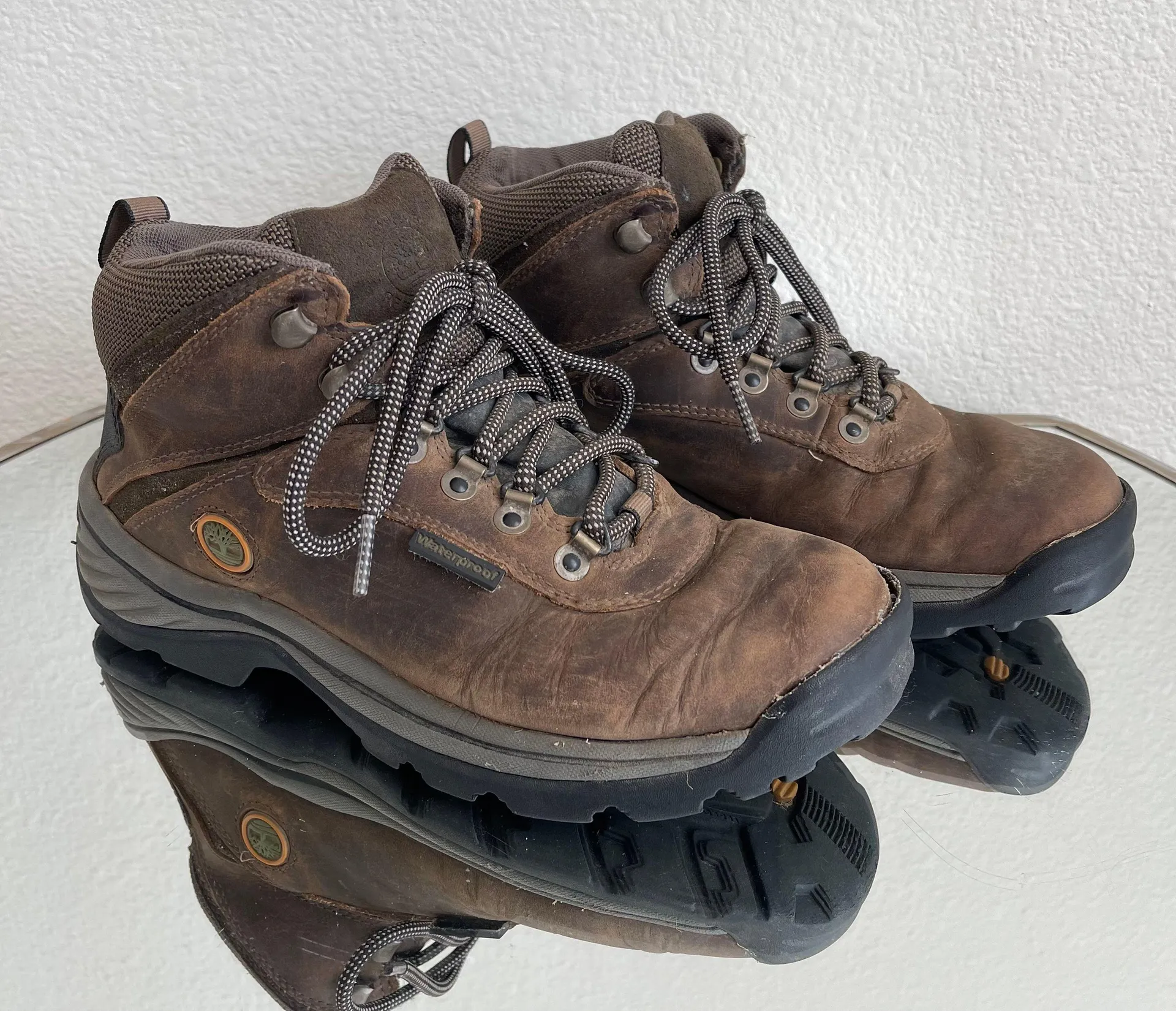 Timberland Womens Brown Leather White Ledge Waterproof Mid Outdoor Hiker Boots - Image 2