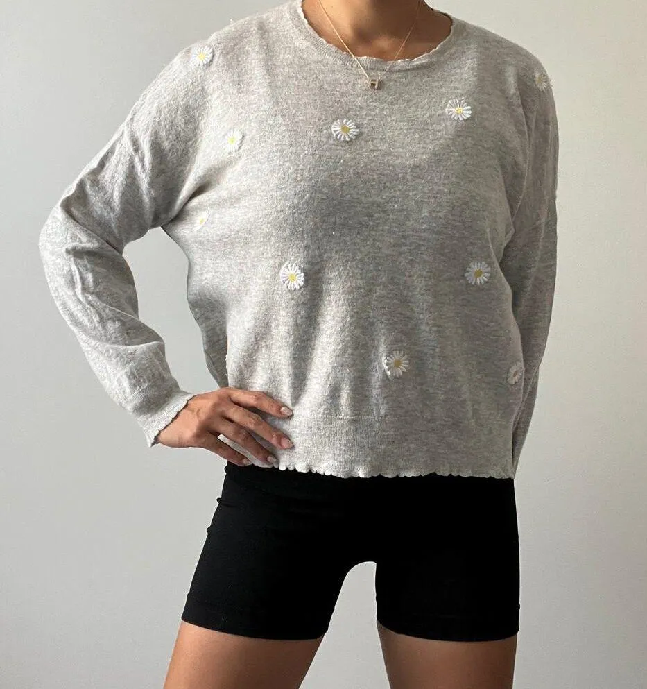 SUNDRY Gray Cashmere Wool Blend Crewneck Sweater with Embroidered Daisies - Image 8