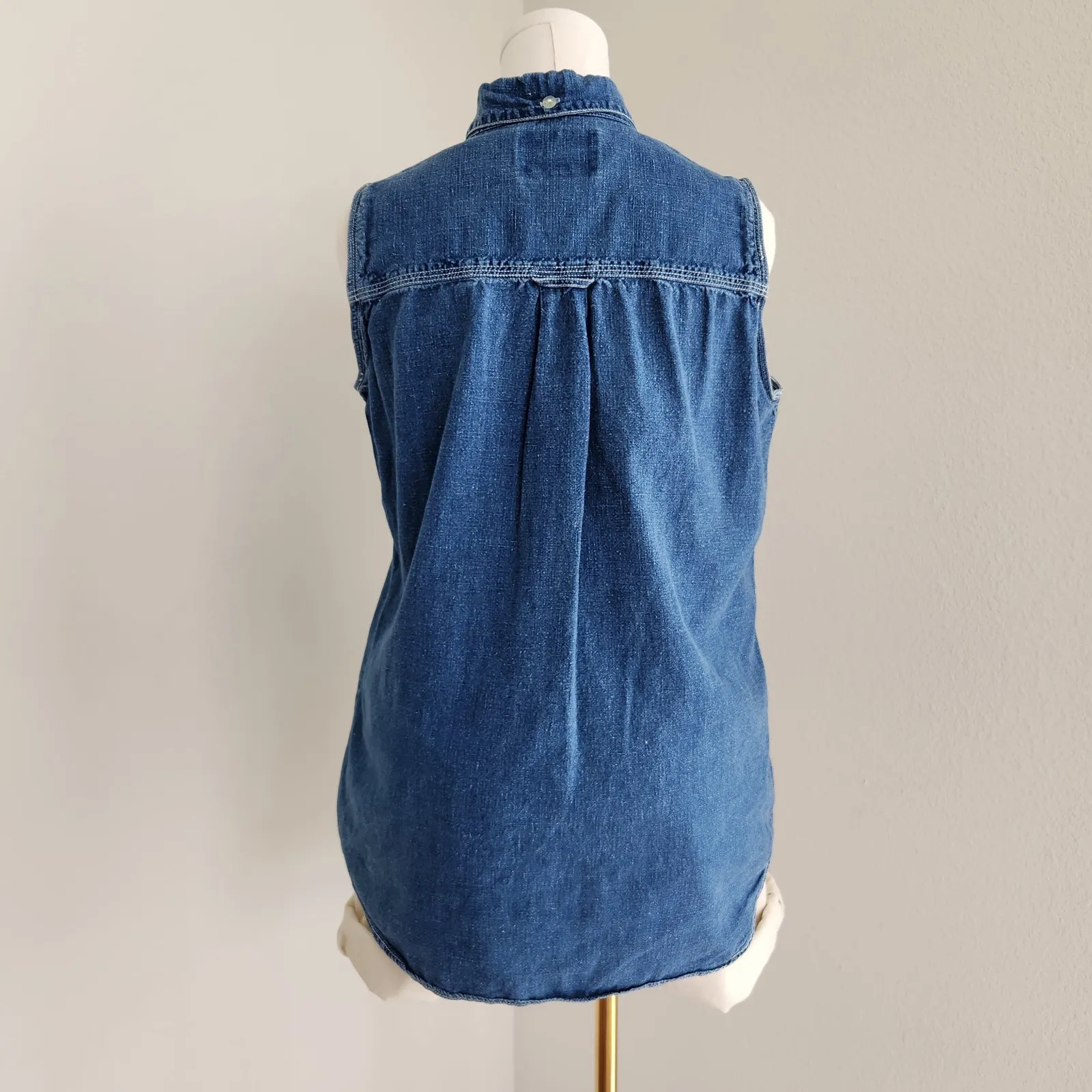 Vintage 90s Y2K Levi’s Linen Cotton Blend Denim Sleeveless Button Down Shirt M - Image 6