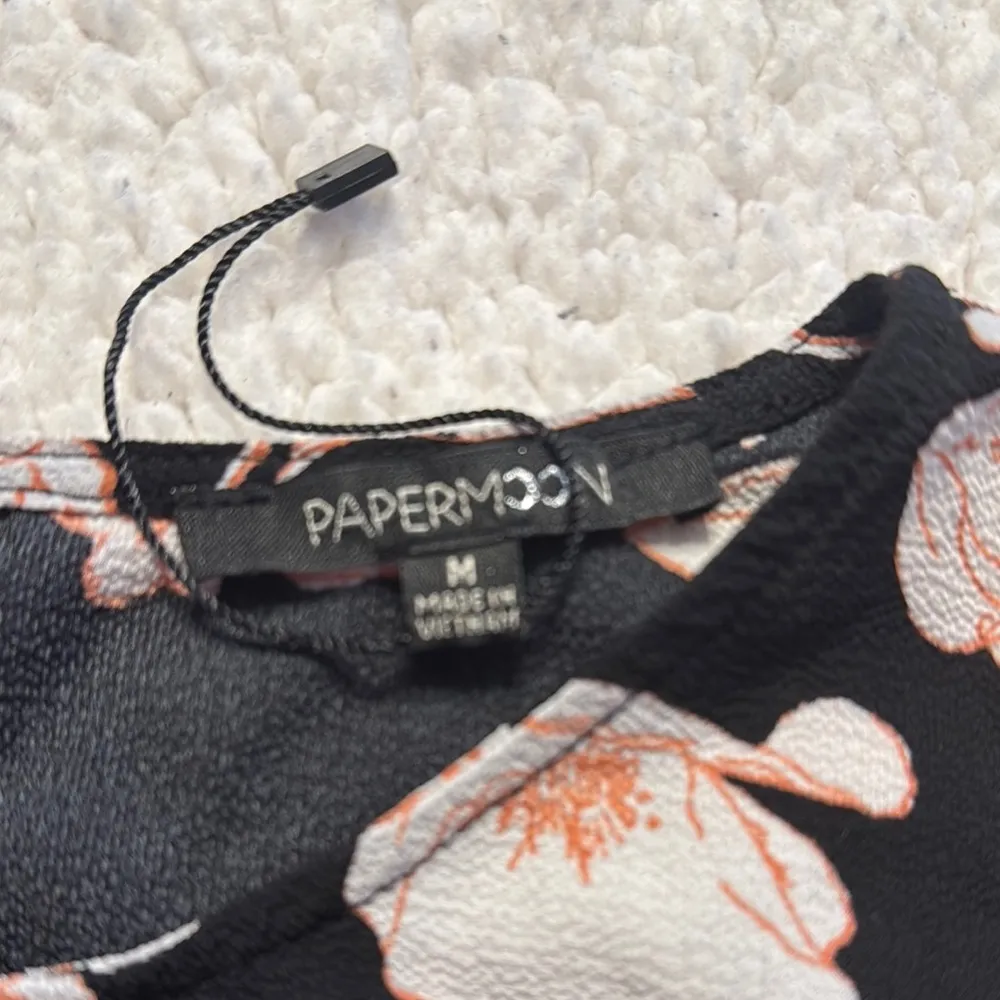 PaperMoon  Flutter Sleeve Ruffled Blouse in Pink and Orange - Image 2