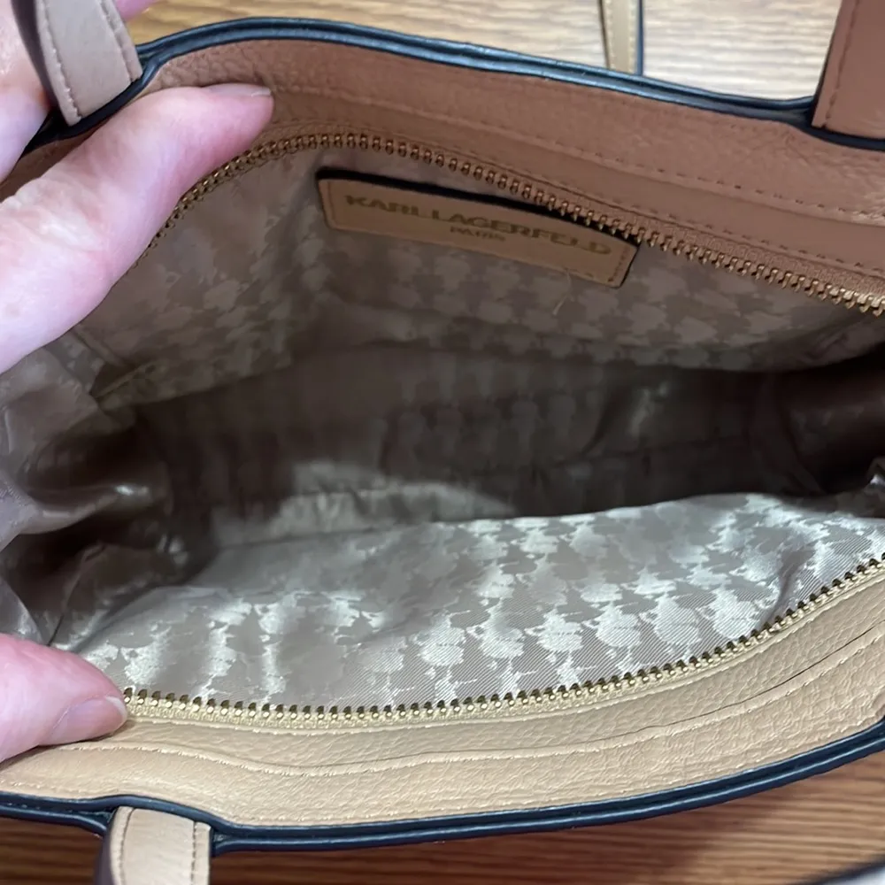 Paris beige handbag with strap - Image 3