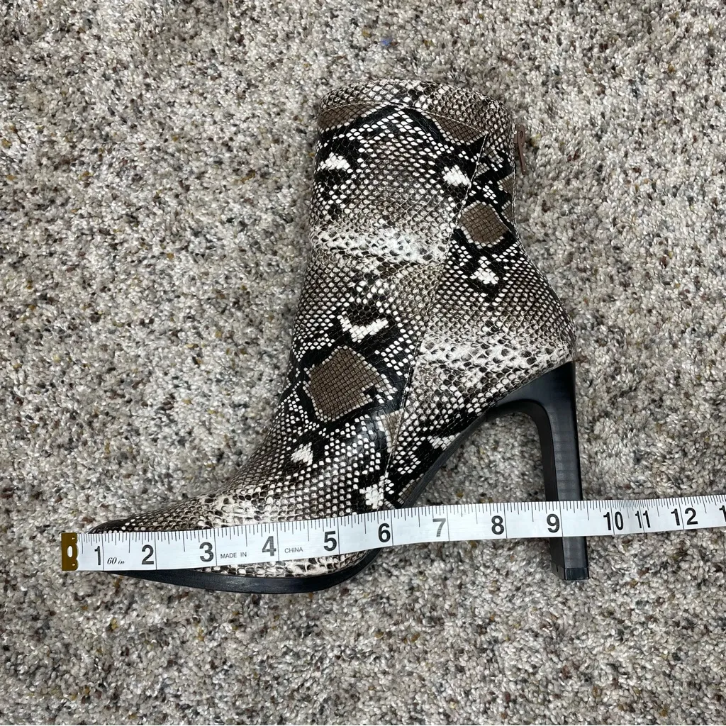 Miss Lola Henley Snakeskin Block Heel Square Toe Booties Boots 7 Black Grey - Image 13