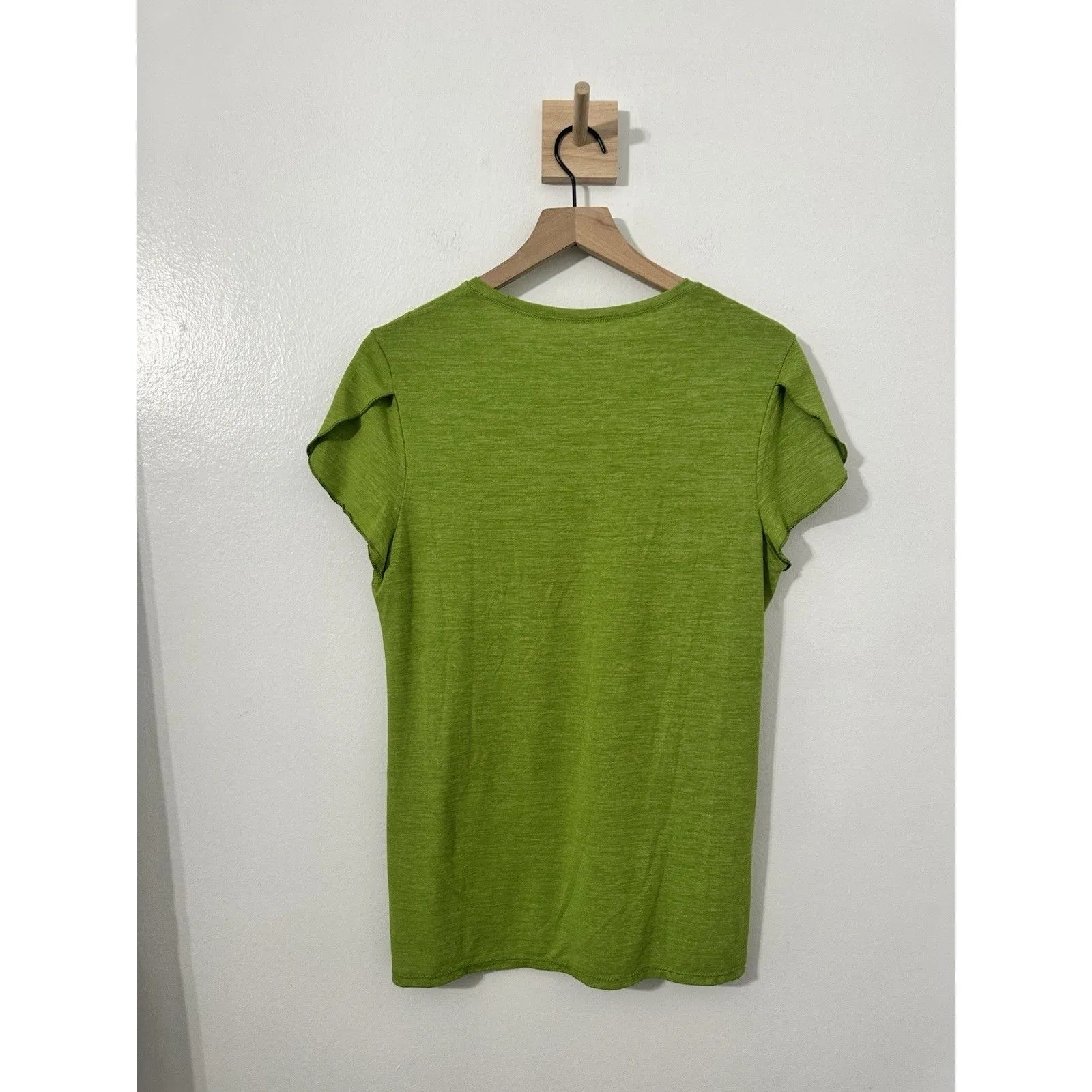 Patagonia Shirt Womens Green Short Split Flutter Cap Sleeve Lightweight Large - Image 4