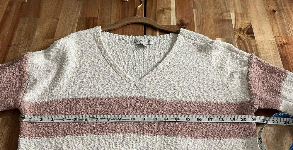 Cream & Blush Striped V Neck Sweater Size M - Image 5