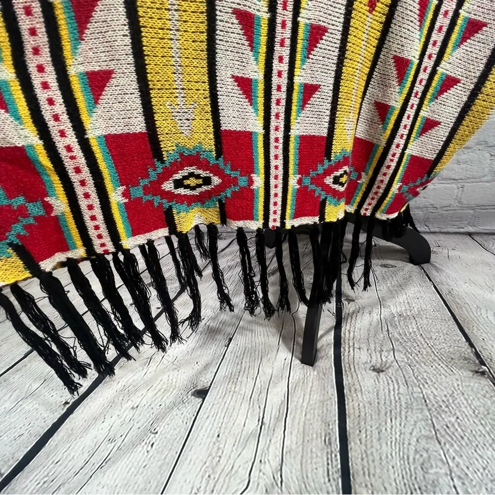 Rock & Roll Cowgirl Multi Color Aztec Print Fringed Poncho/Shrug Size S (B17) - Image 6